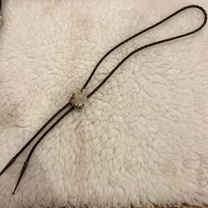 Quartz women’s bolo